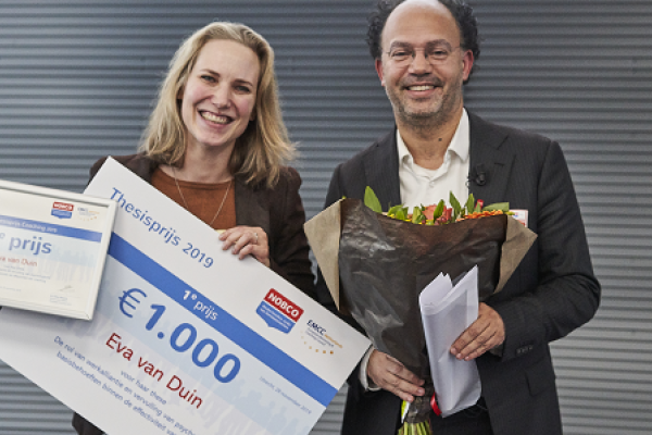 Eva van Duin is de winnaar van NOBCO Thesisprijs Coaching 2019